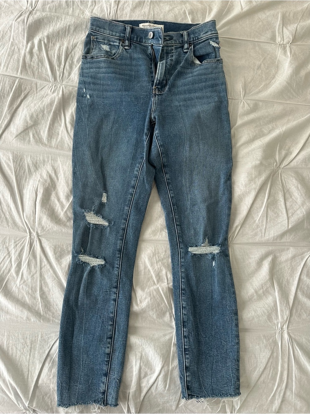 Abercrombie & Fitch the super skinny ankle high rise jeans in size 25/0s